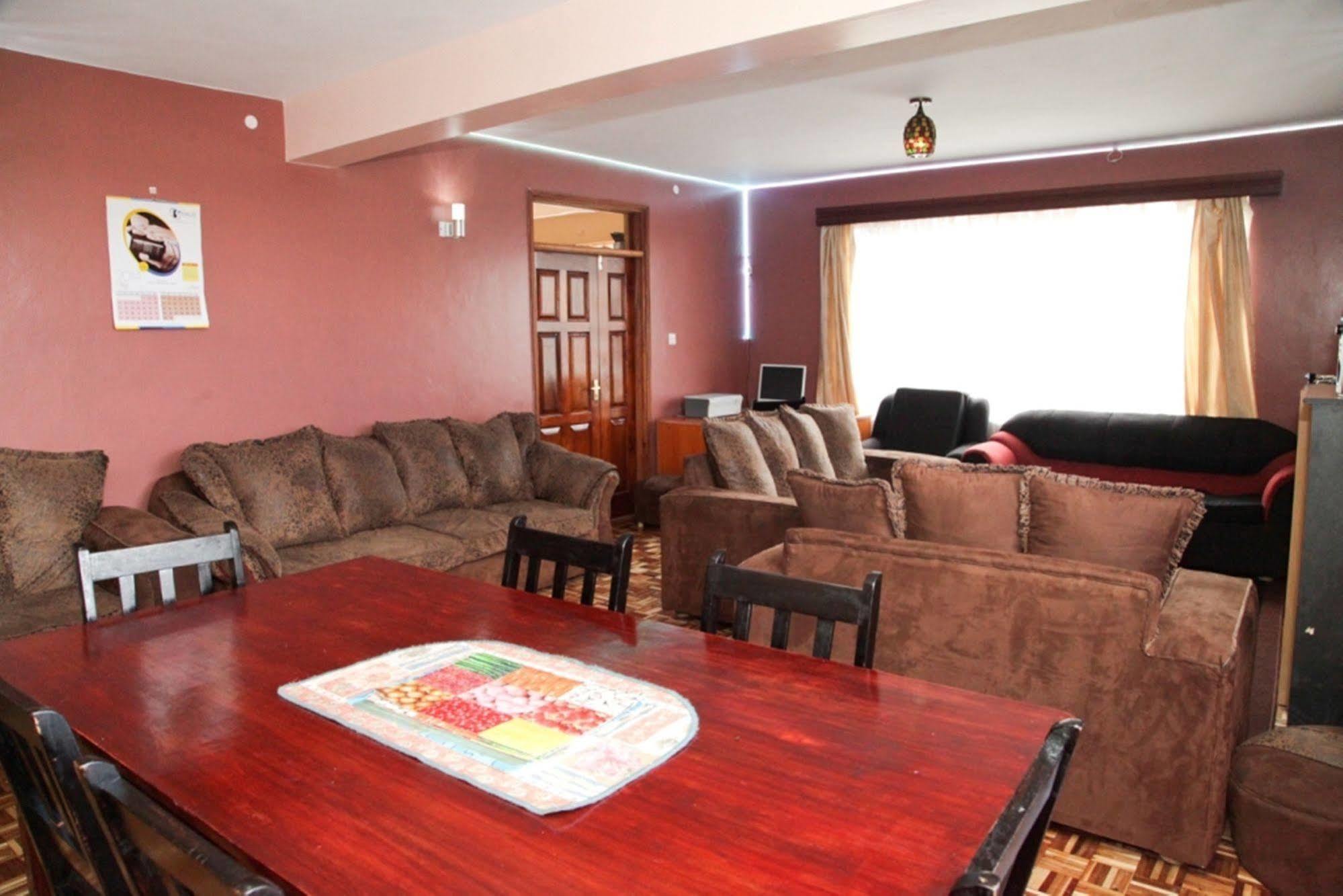 Mdawida Homestay Nairobi Luaran gambar